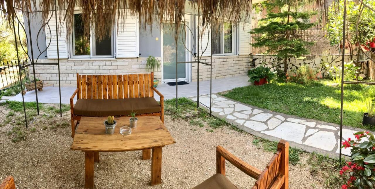 Captain Michalis House Parga Exterior photo